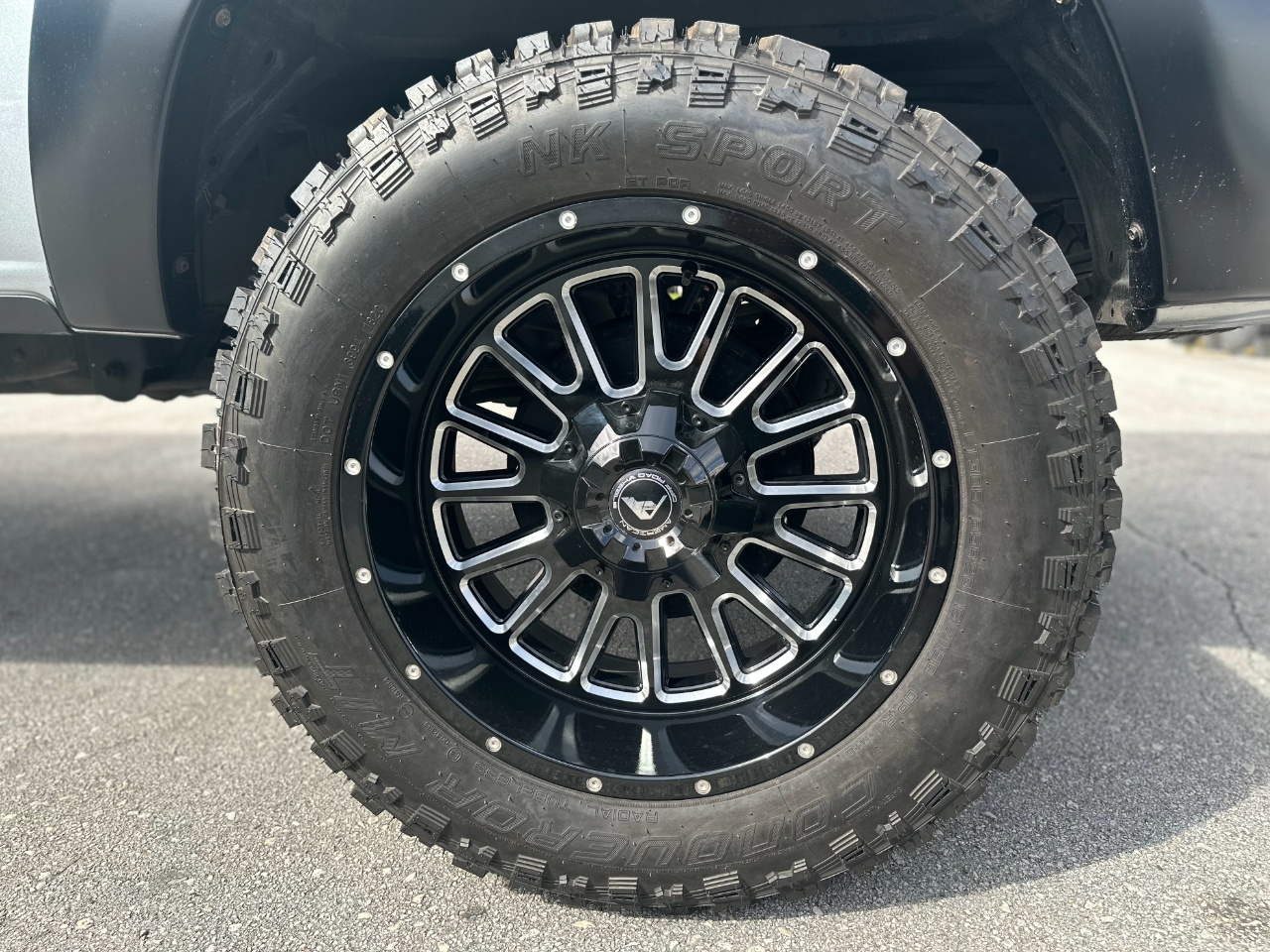 2005 Toyota Tundra Preview 09